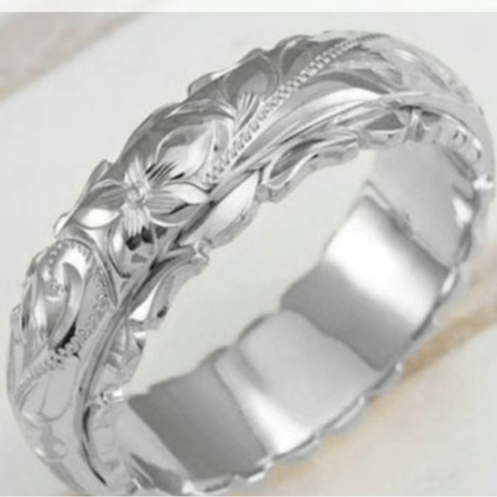 Brand new woman’s size 6 gorgeous ring